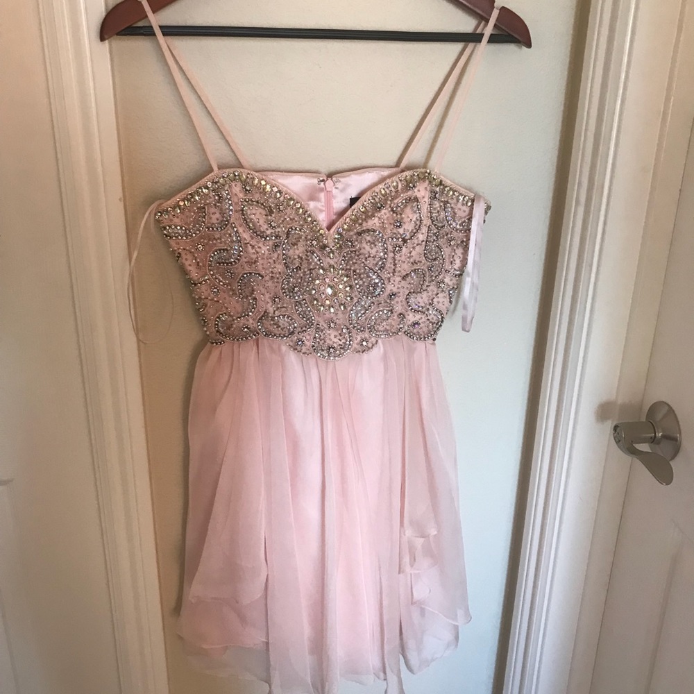 Dave and Johnny short prom dress